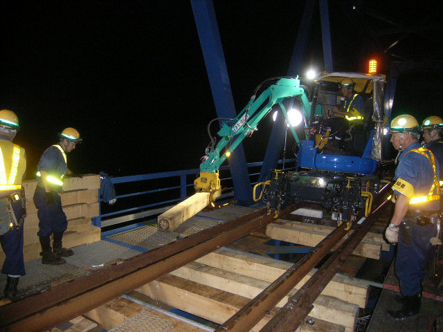 橋マクラギの交換作業