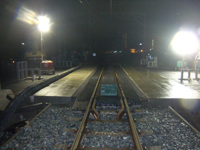 鶴岡市茅原街道踏切敷設